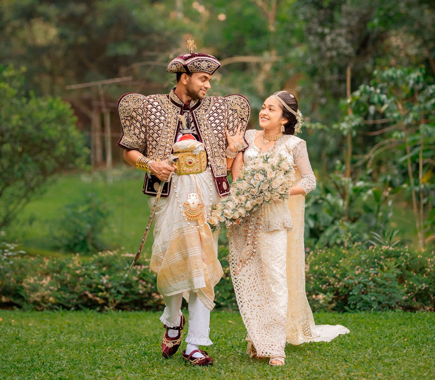 Kandyan bridal photoshoot & wedding album Madu & Nimal - YOU Magazine Sri Lanka