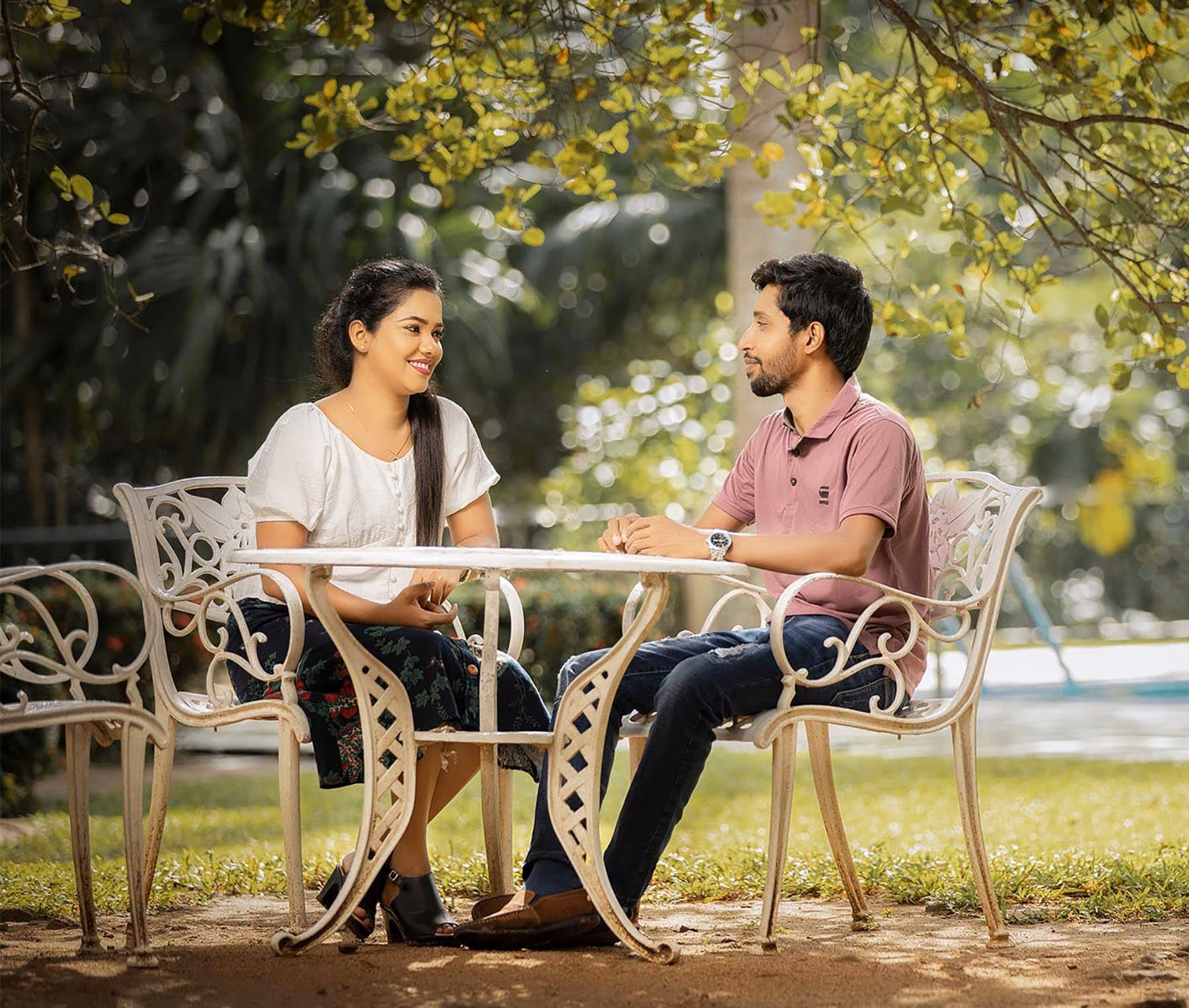 Sri Lankan wedding & bridal photoshoot Pramoda & Kosala - Romantic couple photography | YOU Magazine LK