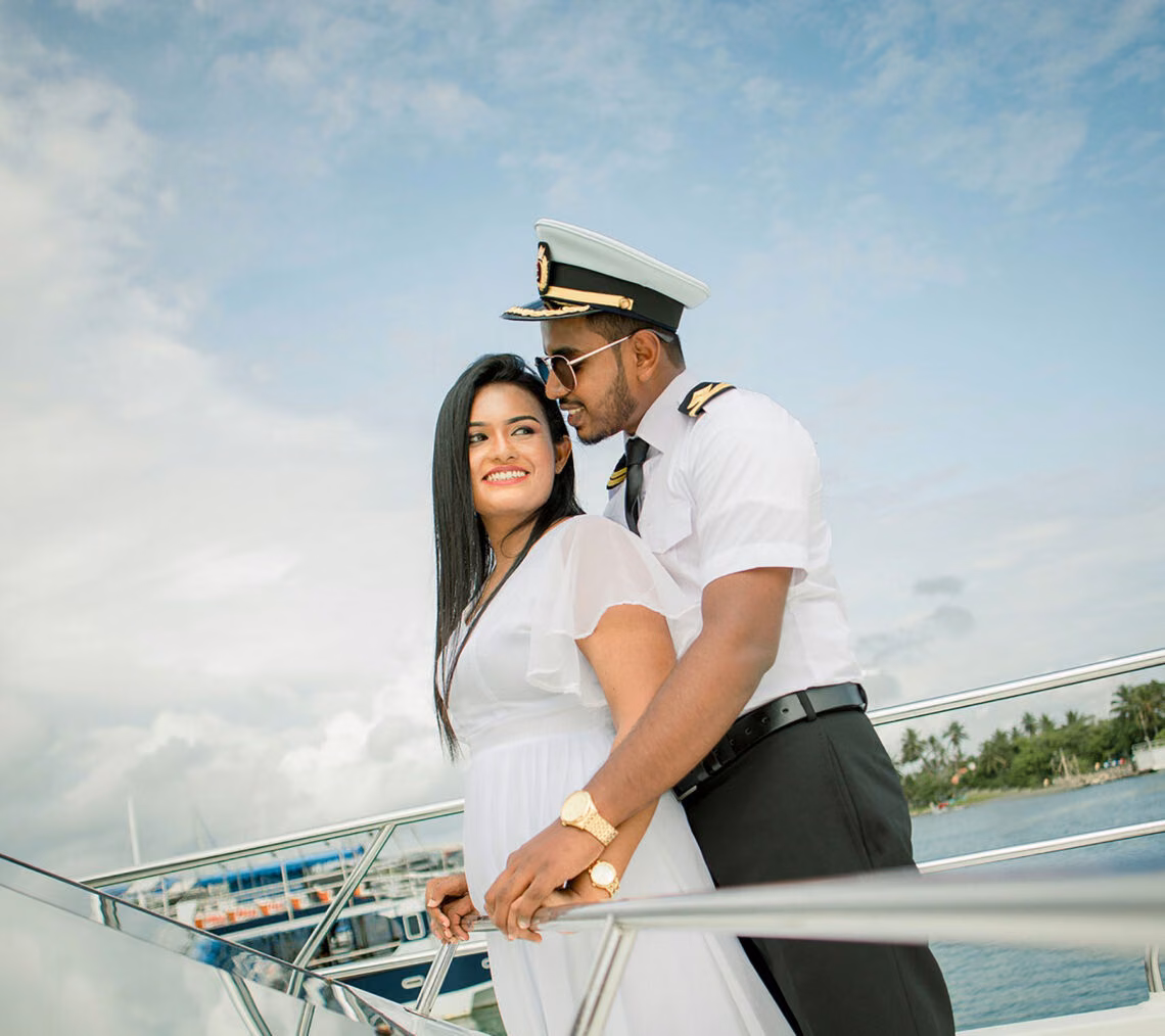 Sri Lankan wedding & bridal photoshoot Madhumi & Lahiru - Romantic couple photography | YOU Magazine LK