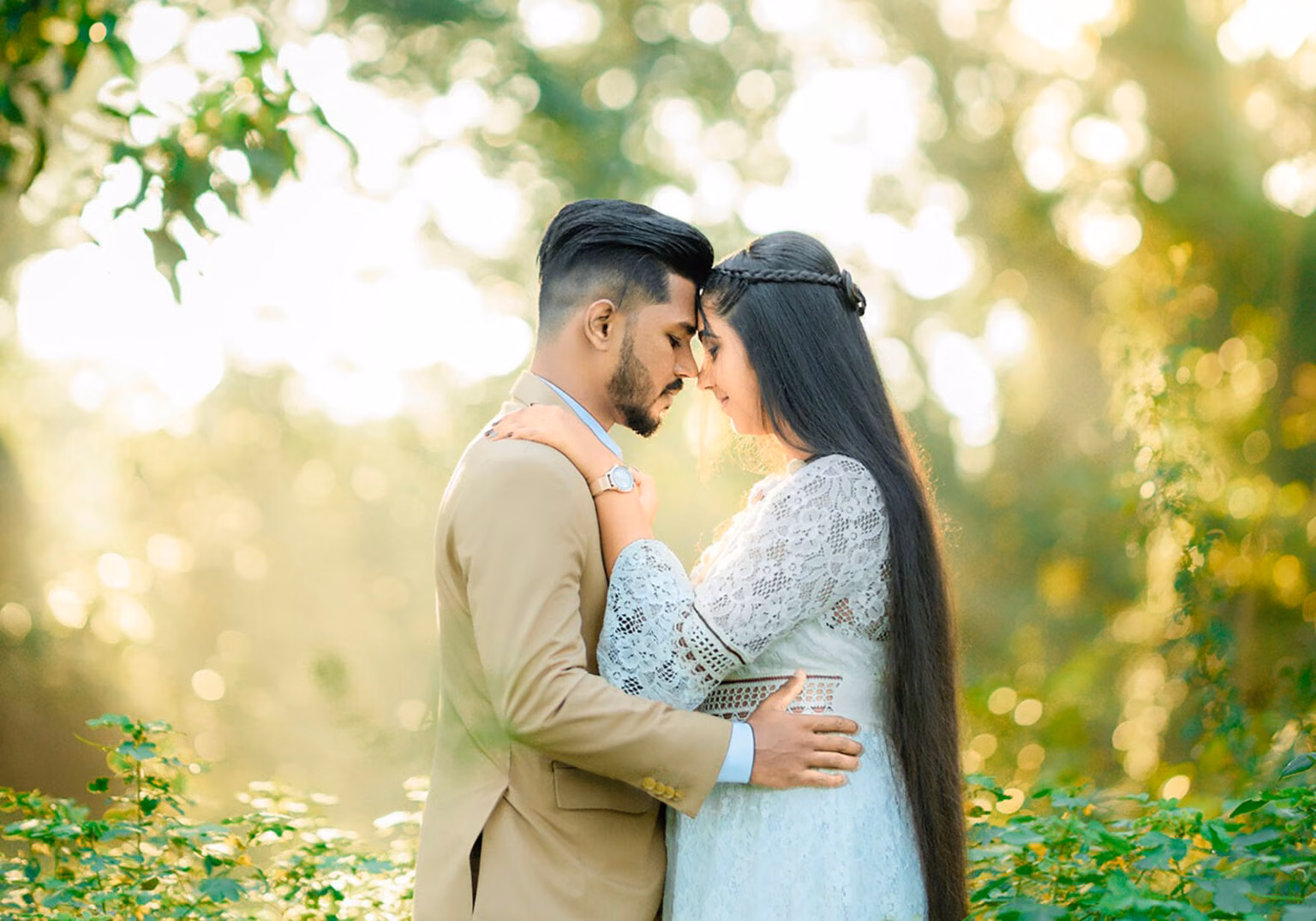 Sri Lankan wedding & bridal photoshoot Niranga & Sanduni - Romantic couple photography | YOU Magazine LK