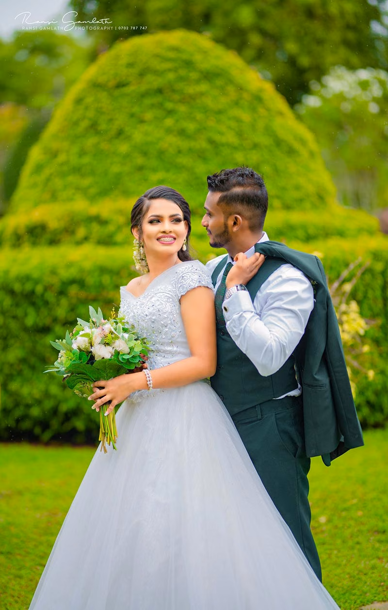 MADHUSHANI & ASELA