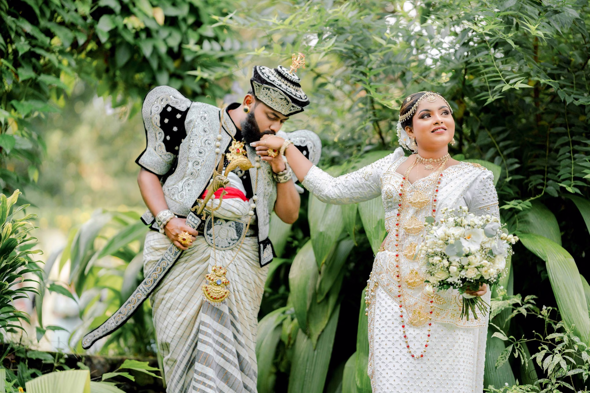 Kandyan bridal photoshoot & wedding album Malki & Ishan - YOU Magazine Sri Lanka