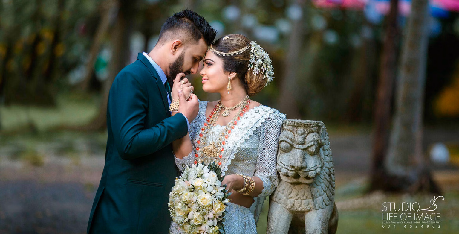 Sri Lankan bridal photoshoot - Beautiful Sri Lankan girl Nipuli & Ruchira wedding & preshoot | YOU Magazine LK