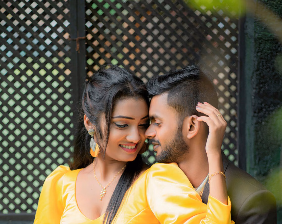 Sri Lankan bridal photoshoot - Beautiful Sri Lankan girl Achala & Lakshi wedding & preshoot | YOU Magazine LK