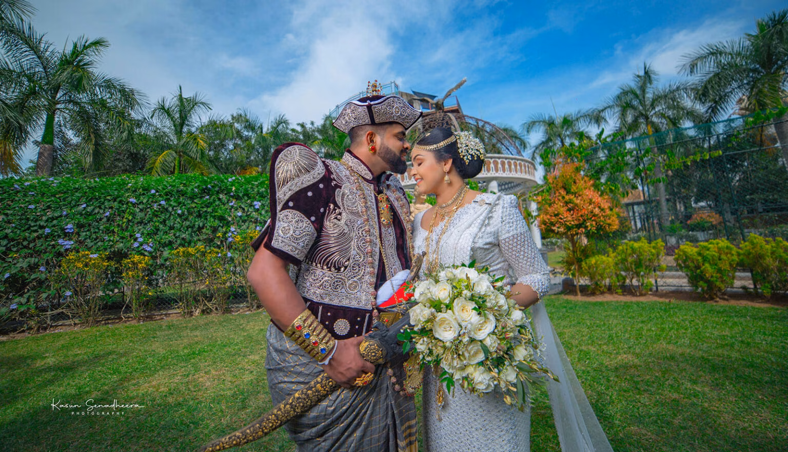 Sri Lankan wedding & bridal photoshoot Nilu & Suresh - Romantic couple photography | YOU Magazine LK