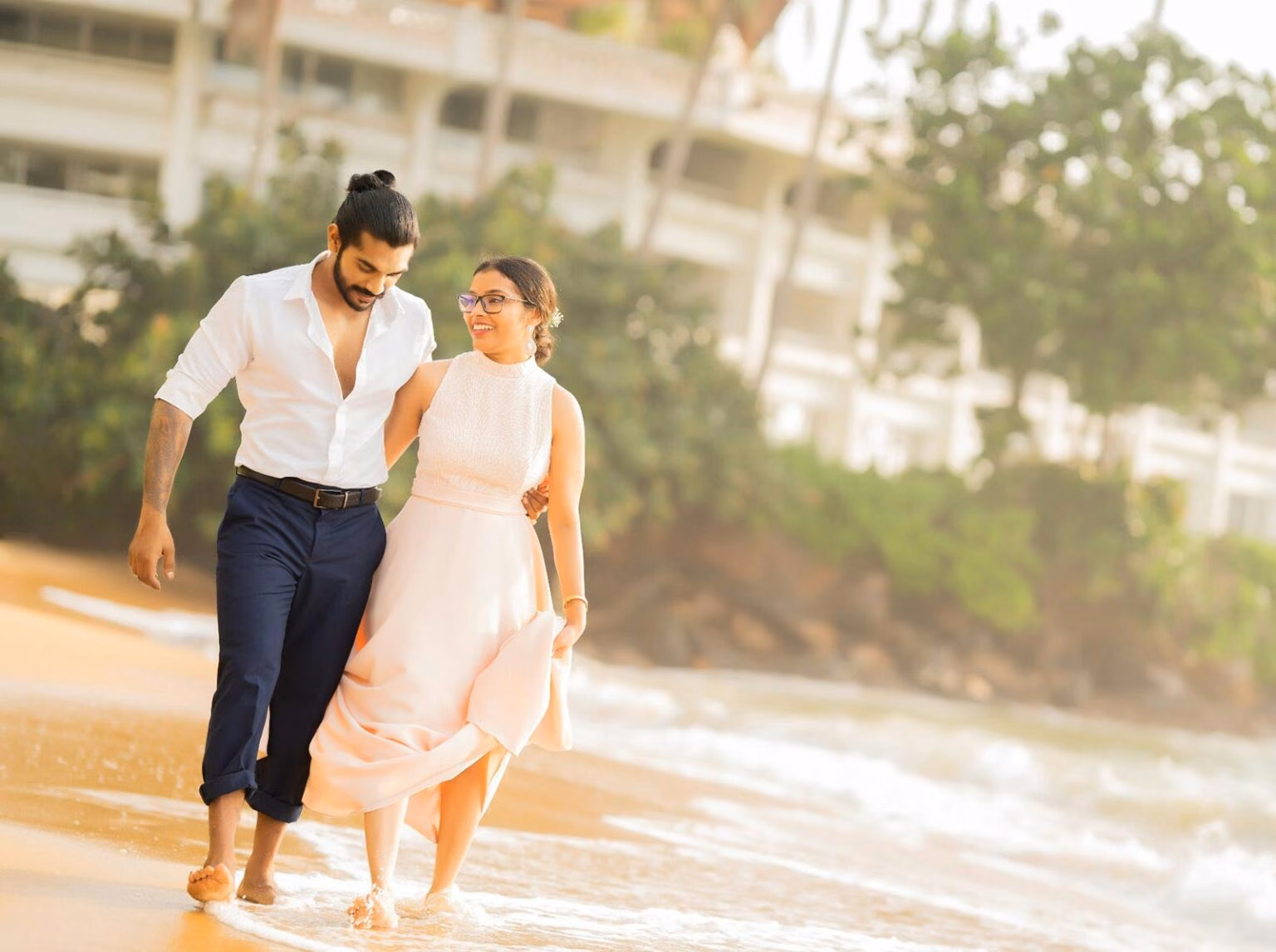 Sri Lankan wedding & bridal photoshoot Anasuya & Ravishka - Romantic couple photography | YOU Magazine LK