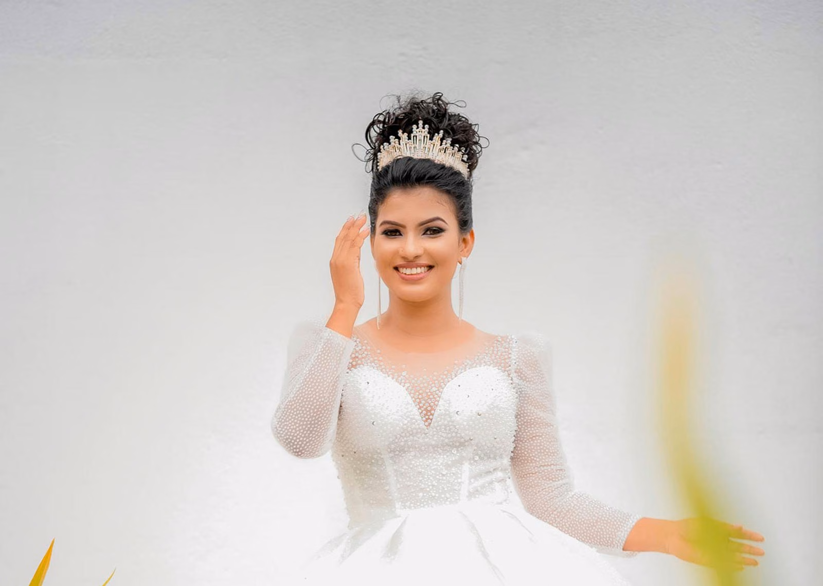 Sri Lankan wedding & bridal photoshoot Rumesha - Romantic couple photography | YOU Magazine LK