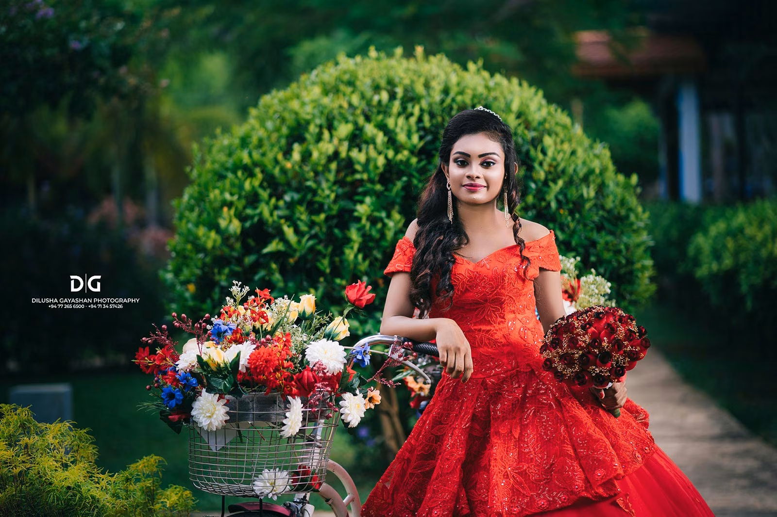 Kandyan bridal photoshoot & wedding album Amanda - YOU Magazine Sri Lanka