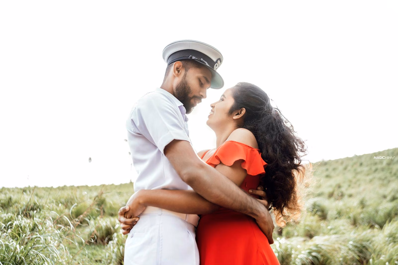 Sri Lankan wedding & bridal photoshoot Nadee & Rashmika - Romantic couple photography | YOU Magazine LK