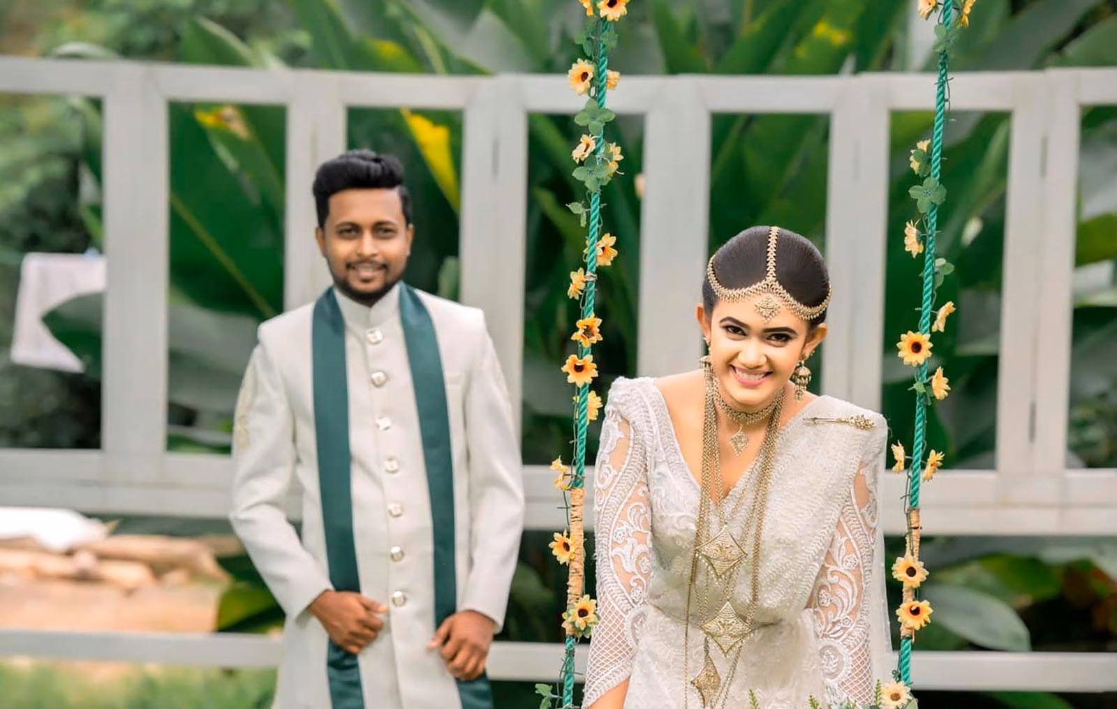 Sri Lankan wedding & bridal photoshoot Sadu & Isuru - Romantic couple photography | YOU Magazine LK