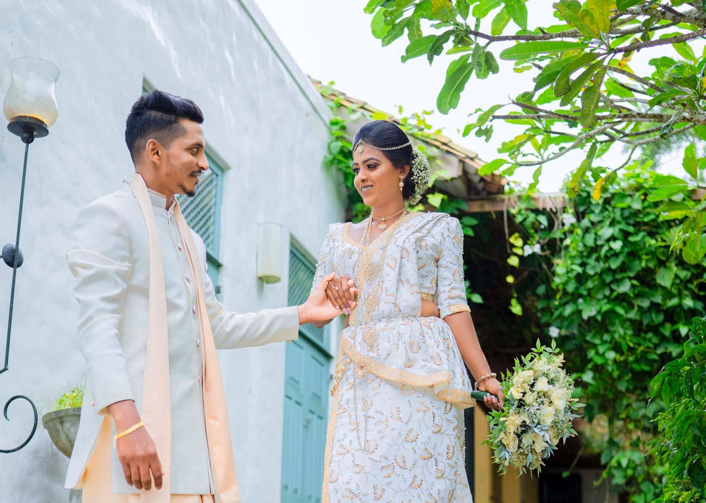 Sri Lankan wedding & bridal photoshoot Nethu & Sanu - Romantic couple photography | YOU Magazine LK